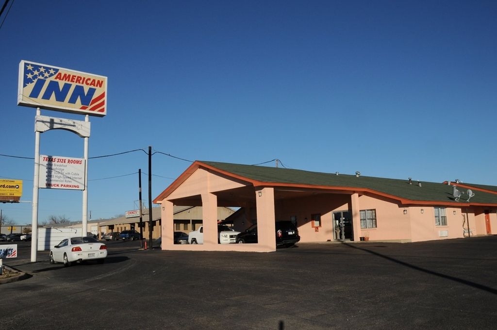 American Inn Cleburne Buitenkant foto
