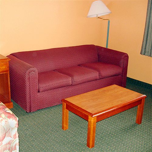 American Inn Cleburne Buitenkant foto
