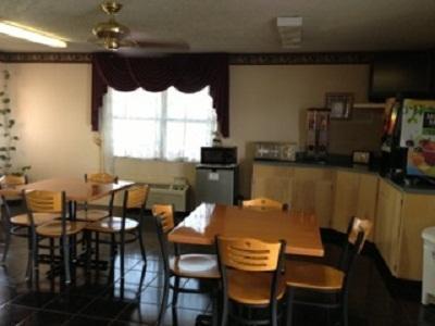 American Inn Cleburne Buitenkant foto